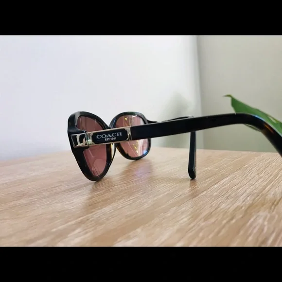 COACH • Sunglasses in Dark Tortoise - Picture 2 of 5